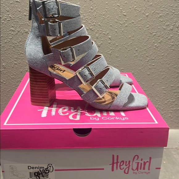 Corkys Gray and Blue Strappy Heels - Picture 4 of 16